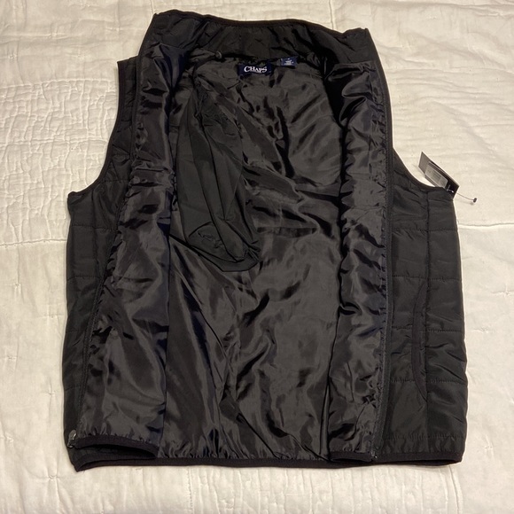 Champs. M. Light Weight Vest. Black. NWT. - Picture 2 of 5